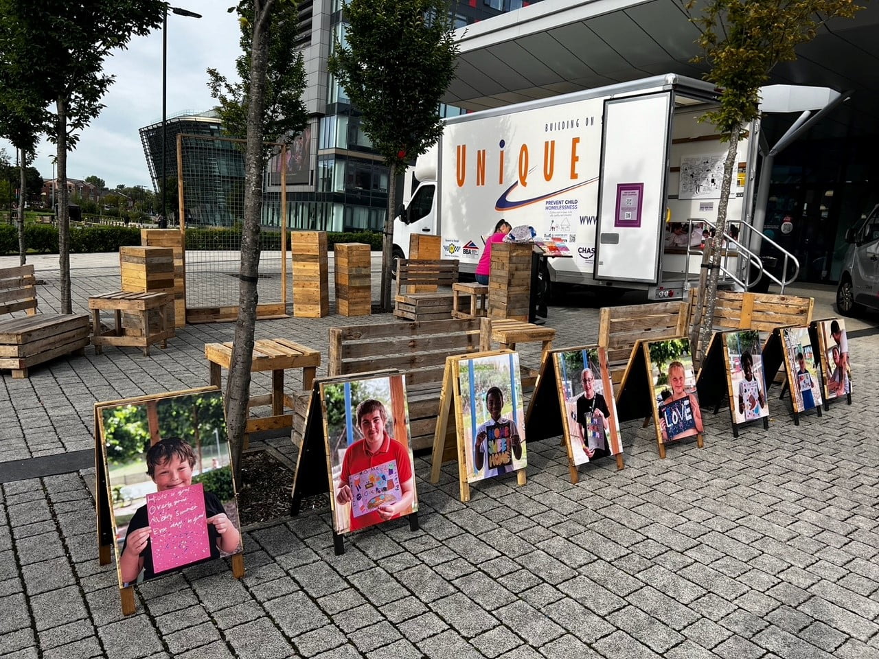 Unique support Leicester exhibition to raise awareness of poor child living conditions in the UK